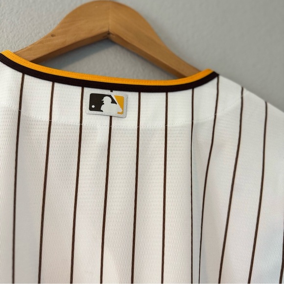 Women's San Diego Padres Nike Button Jersey Large - Picture 14 of 16
